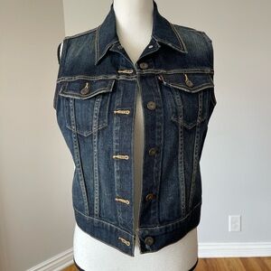 Levi's button up denim vest size M rodeo western fair cowgirl festival vintage